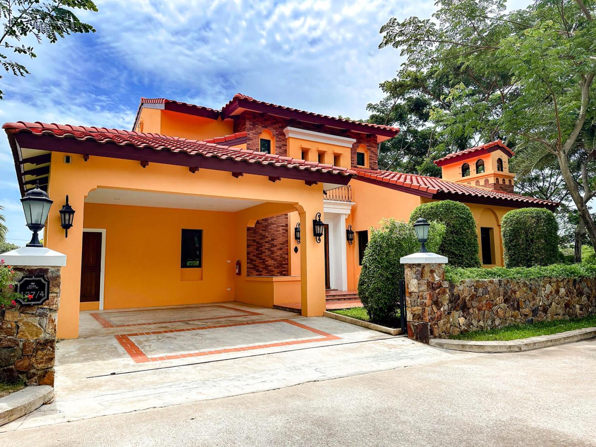 Chivani Pattaya Buitenkant foto