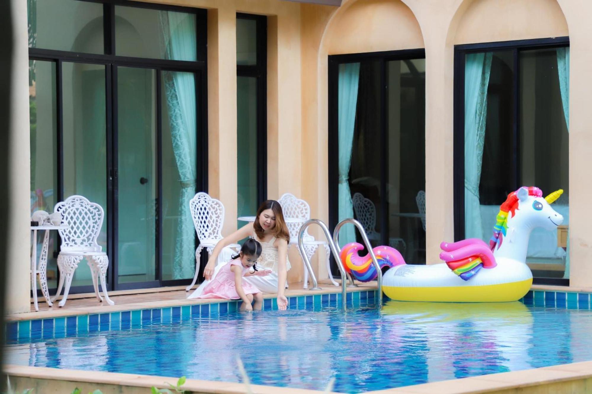 Chivani Pattaya Buitenkant foto
