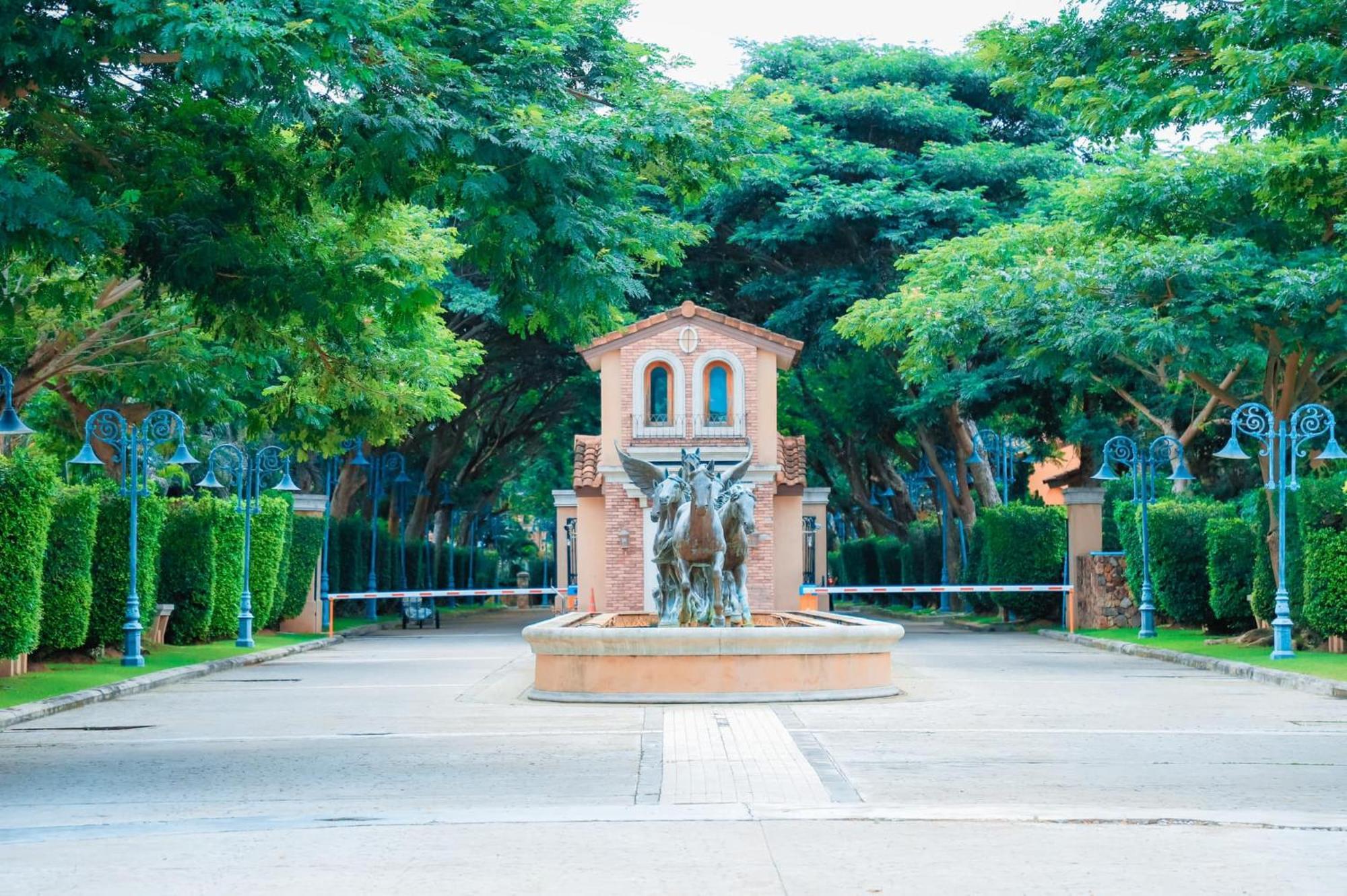Chivani Pattaya Buitenkant foto